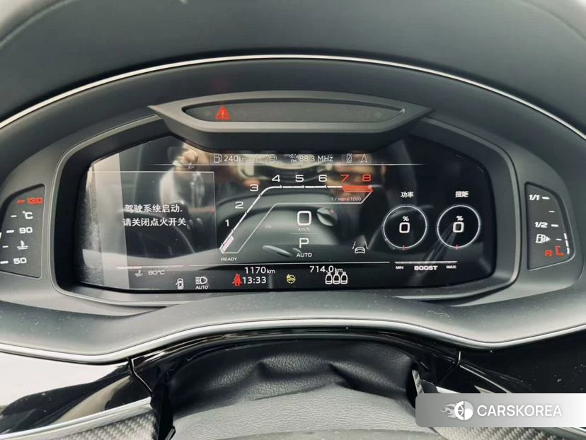 Audi RS Q8 2025 Черный из Китая, фото 6