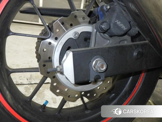 Honda CBR400R id 3947012 из Японии 12