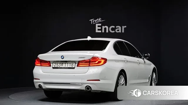 BMW 5 Series (G30) id 3013178 из Кореи 12