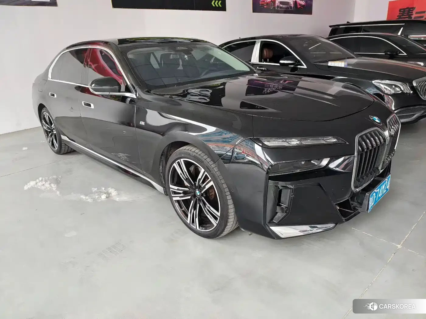 BMW 7 series 2023 Черный из Китая, фото 2