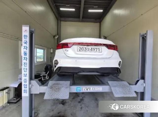 Kia The New K3 2nd generation 2022 Белый из Кореи, фото 2