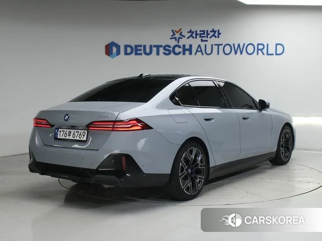 BMW 5 Series (G60) id 4554616 из Кореи 11