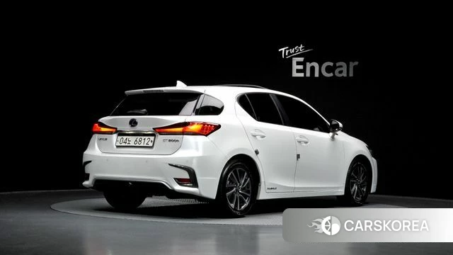 Lexus CT200h id 4351053 из Кореи 12
