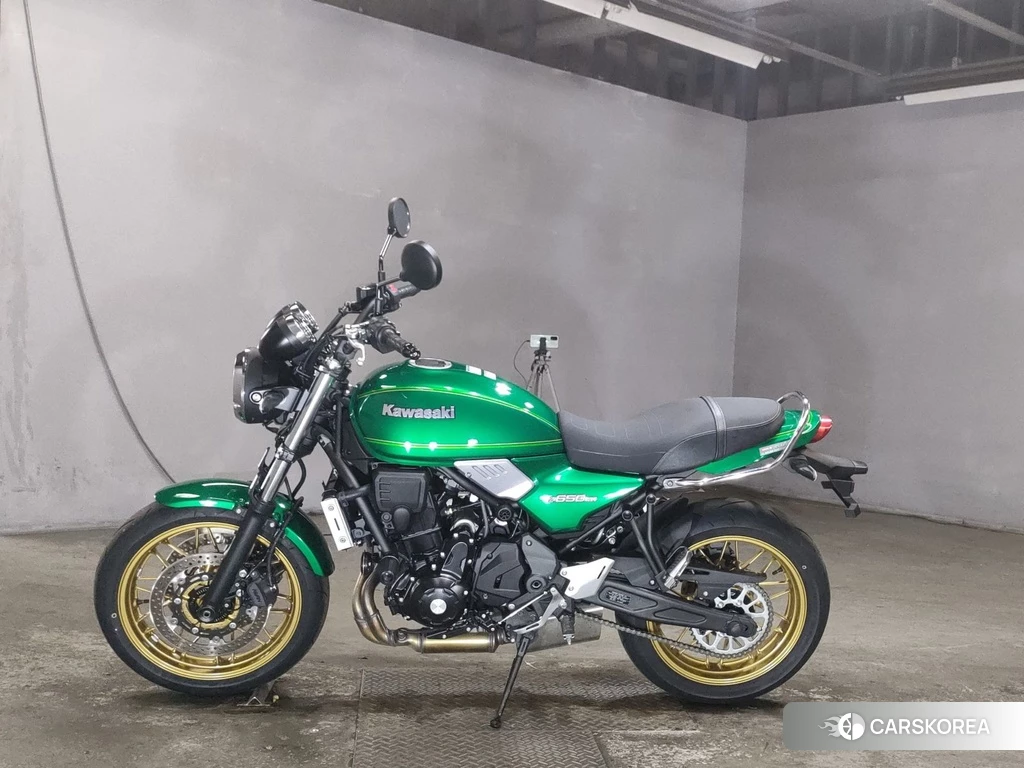 Проданный Kawasaki Z650RS 2022 из Японии, фото 2