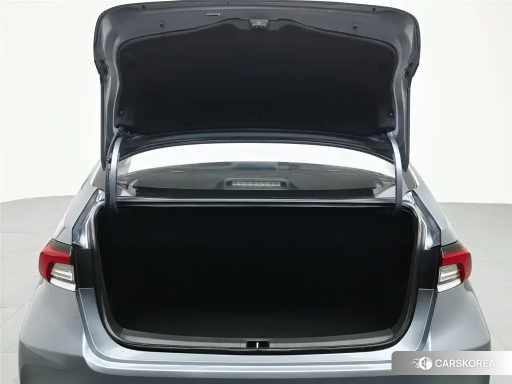 Toyota Corolla id 4570444 из Китая 12