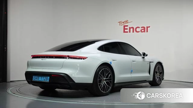 Porsche Taycan id 4880071 из Кореи 12