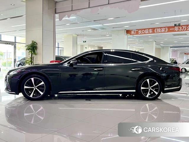 Lexus LS id 4242205 из Китая 2