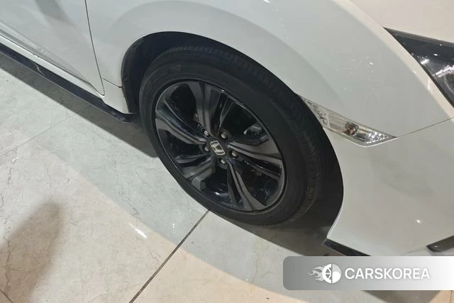 Honda Civic id 4240933 из Китая 9