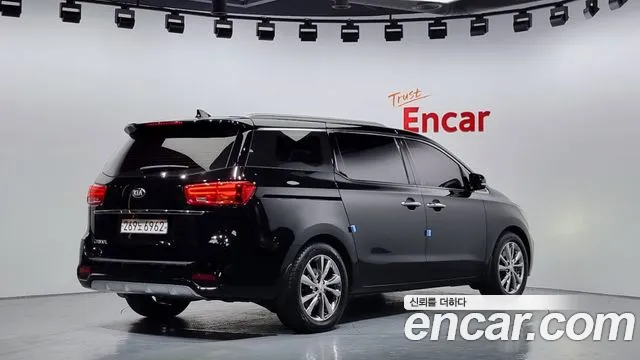 Kia The New Carnival id 2505499 из Кореи 12