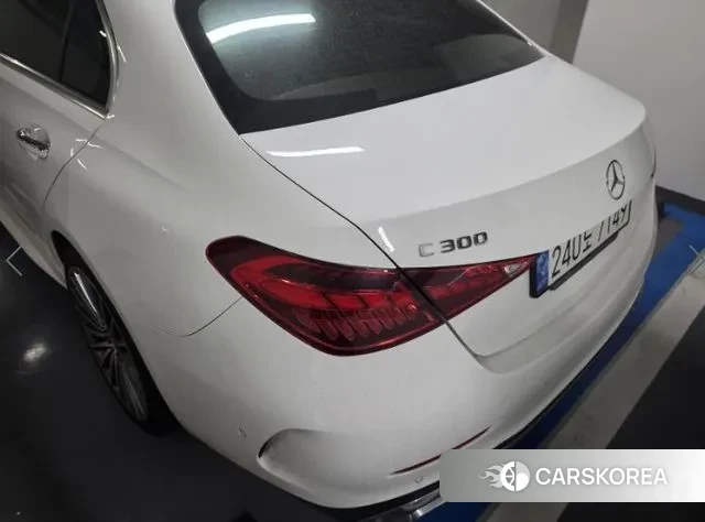 Mercedes-Benz C-Class W206 2022 Белый из Кореи, фото 4