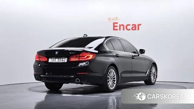 BMW 5 Series (G30) id 3391232 из Кореи 12