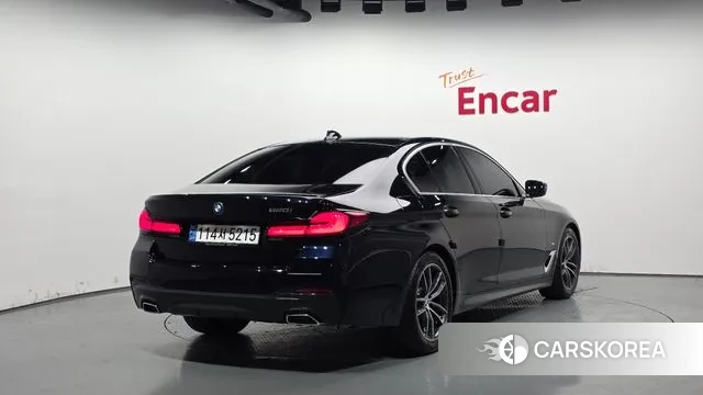 BMW 5 Series (G30) id 3053159 из Кореи 12