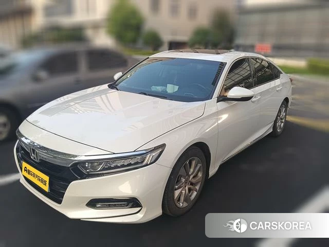 Honda Accord 2021 Белый из Китая, фото 2