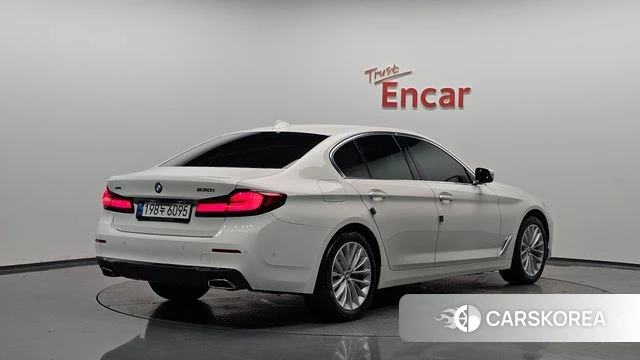 BMW 5 Series (G30) id 4573084 из Кореи 12