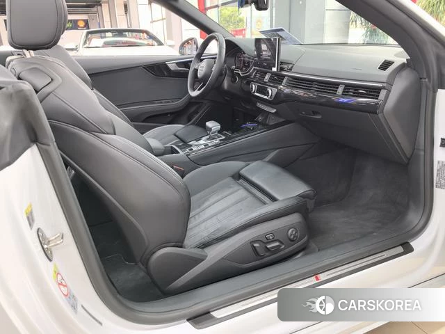 Audi A5 2024 Белый из Китая, фото 2
