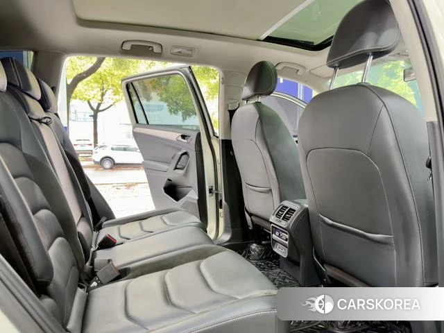 Volkswagen Tiguan L id 4276317 из Китая 8