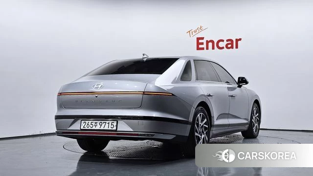 Hyundai Grandeur (GN7) id 4494531 из Кореи 12