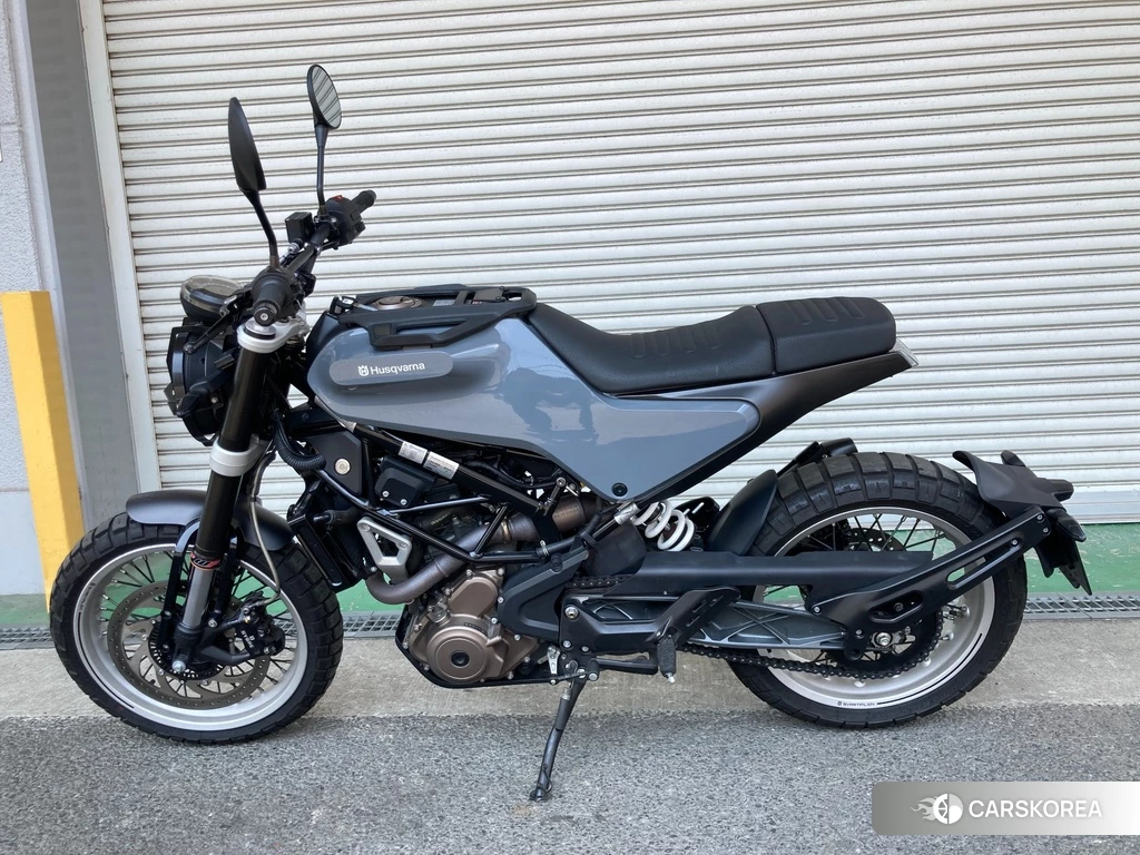 Проданный Husqvarna SVARTPILEN 401 2018 из Японии