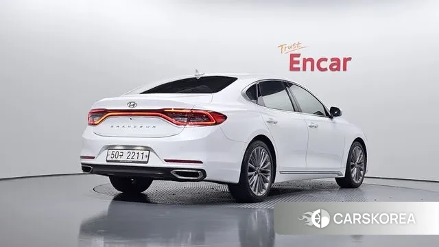 Hyundai Grandeur IG id 3330443 из Кореи 12