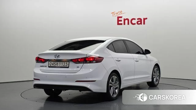 Hyundai Avante AD id 3917289 из Кореи 12