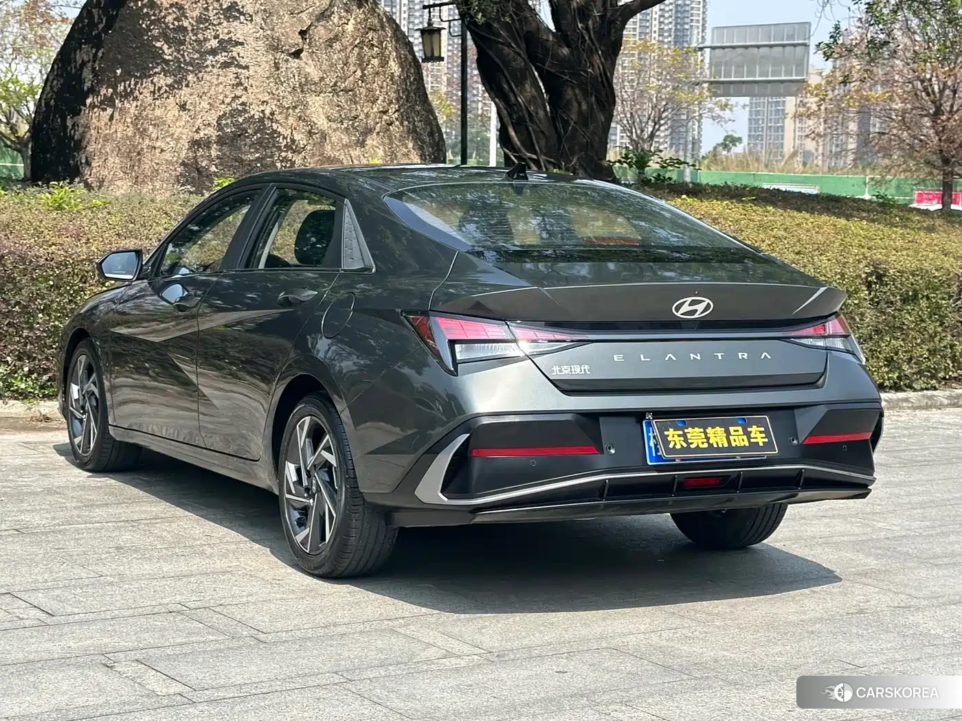 Hyundai Elantra id 4570325 из Китая 10