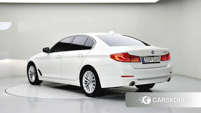 BMW 5 Series (G30) id 4325061 из Кореи 12