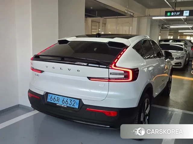 Volvo C40 Richards 2024 Белый из Кореи, фото 2