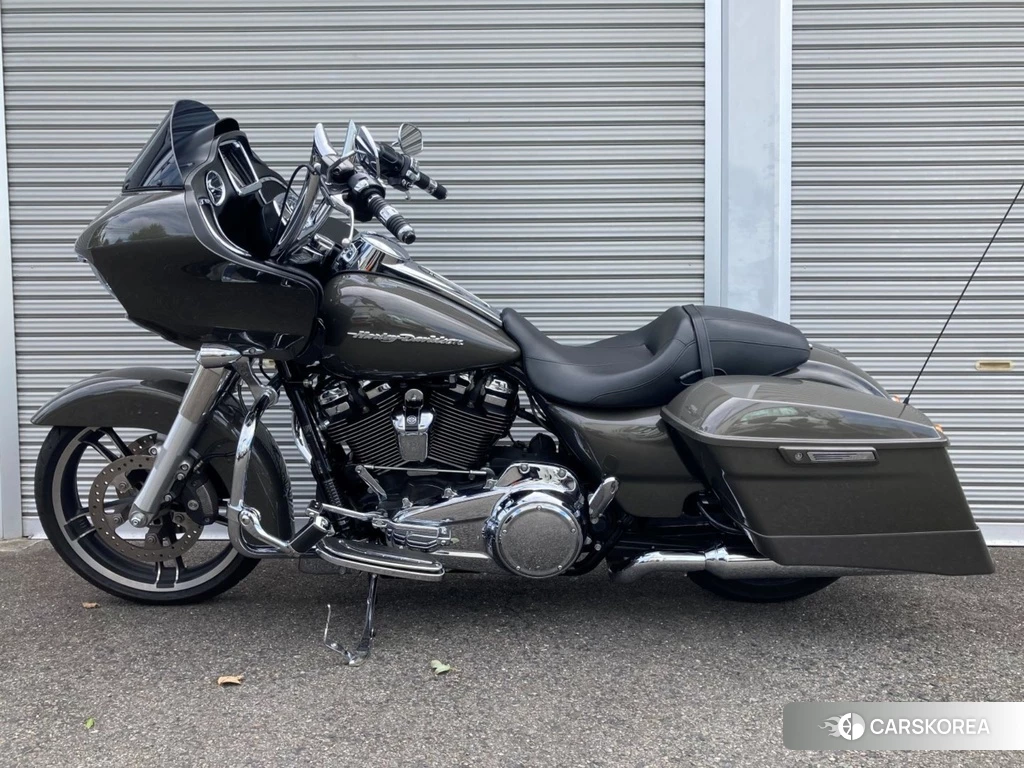 Проданный Harley-Davidson Road Glide FLTRX1580 2019 из Японии