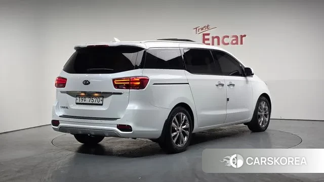 Kia The New Carnival id 3500052 из Кореи 12