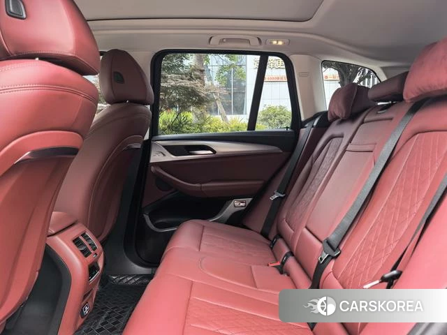 BMW iX3 2023 Черный из Китая, фото 2