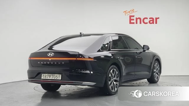 Hyundai Grandeur (GN7) id 3914788 из Кореи 12