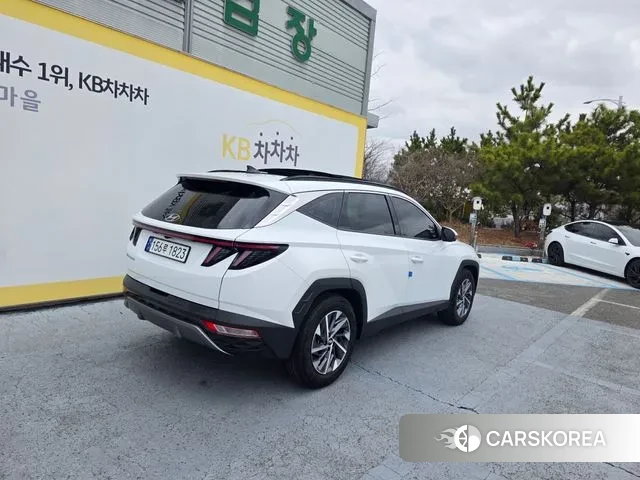 Hyundai Tucson Hybrid (NX4) 2023 Белый из Кореи, фото 5