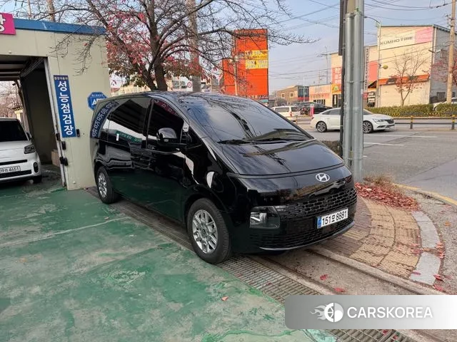 Hyundai Staria 2024 Черный из Кореи, фото 2