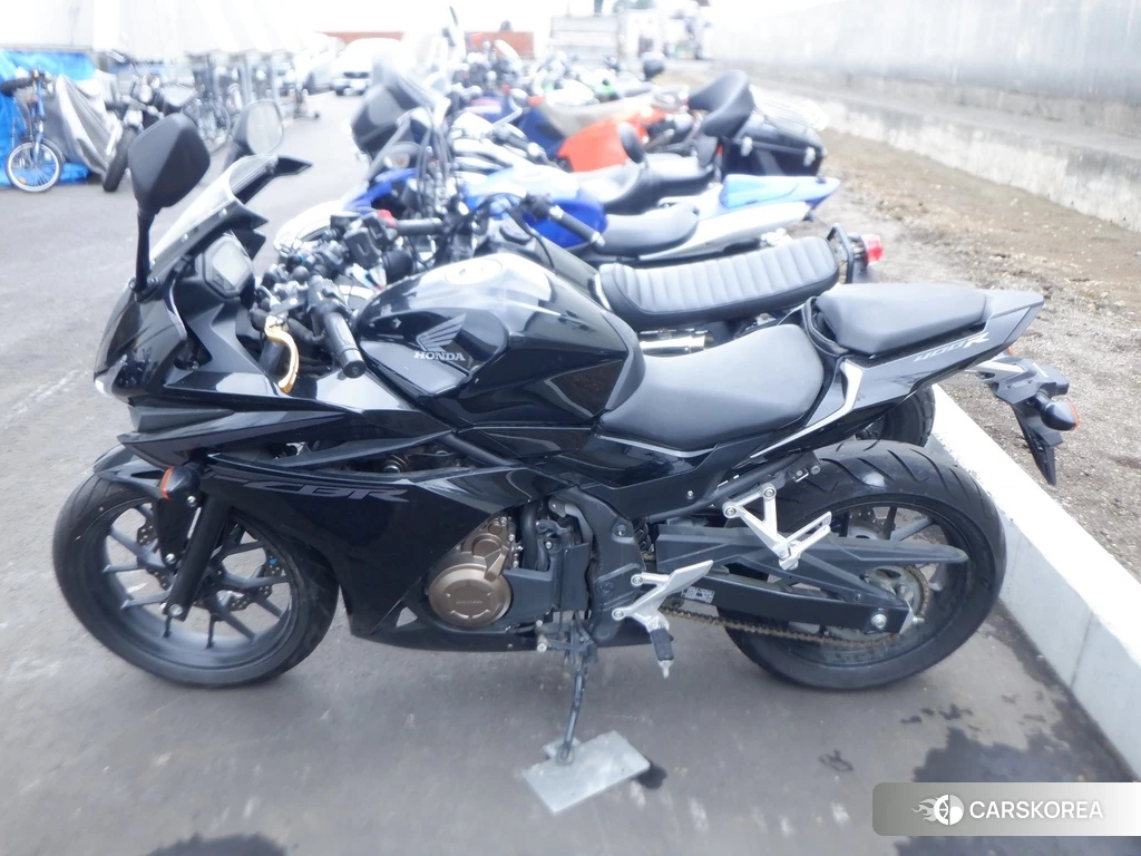 Проданный Honda CBR400R 2017 из Японии
