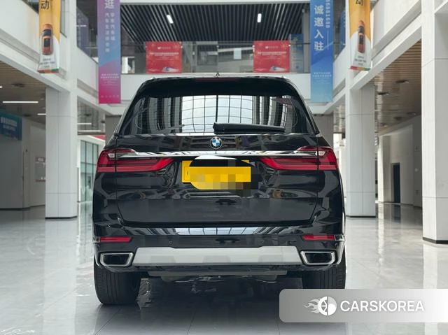 BMW X7 2022 Черный из Китая, фото 5