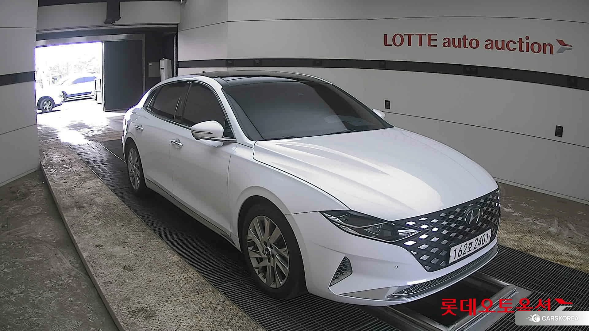 Hyundai Grandeur Hybrid id 3875705 из Кореи 12