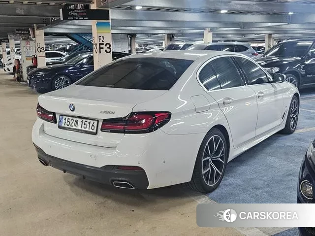 BMW 5 Series (G30) 2021 Белый из Кореи, фото 3