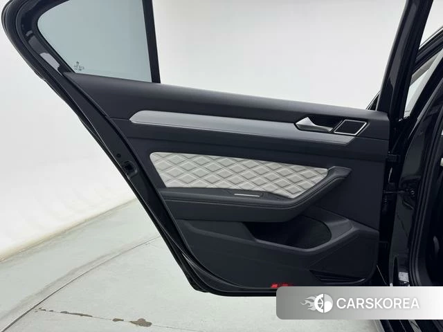 Volkswagen Magotan id 4258706 из Китая 12