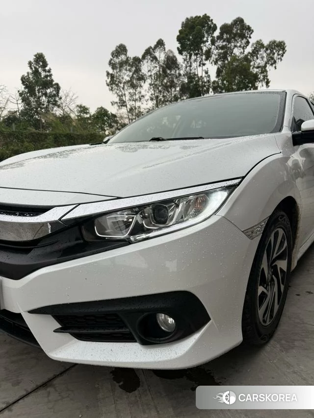 Honda Civic 2018 Белый из Китая, фото 6