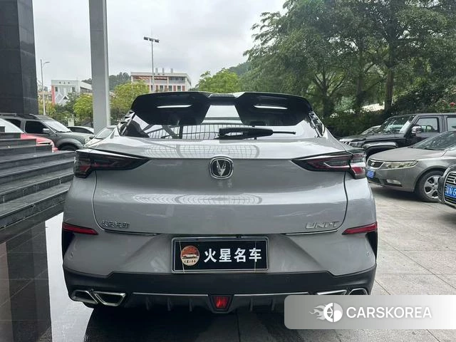 Chang'an UNI-T 2021 Серебристо-серый из Китая, фото 2