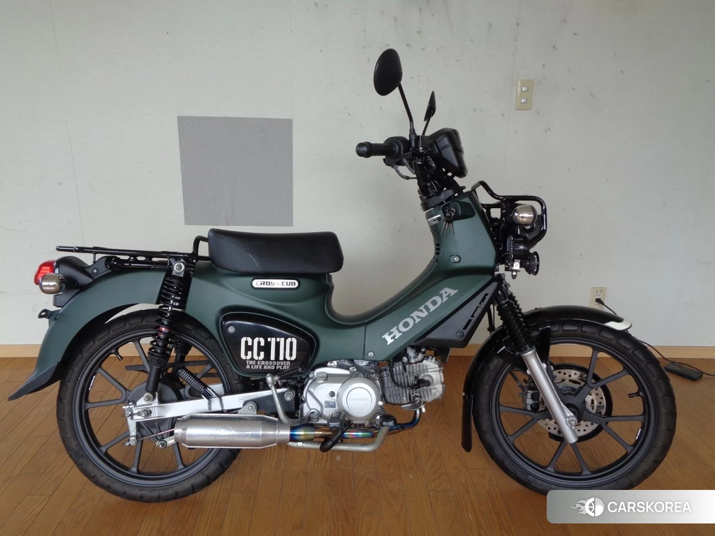Проданный Yamaha XVS 1300 CA STRYKER 2012 из Японии, фото 2
