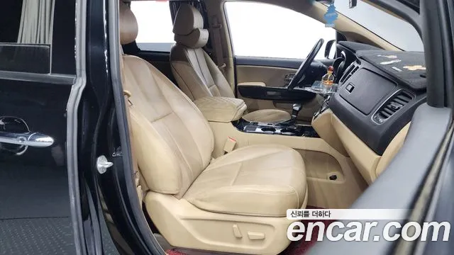 Kia The New Carnival id 2559073 из Кореи 12