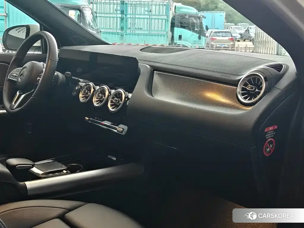 Mercedes-Benz GLA 2023 Белый из Китая, фото 6