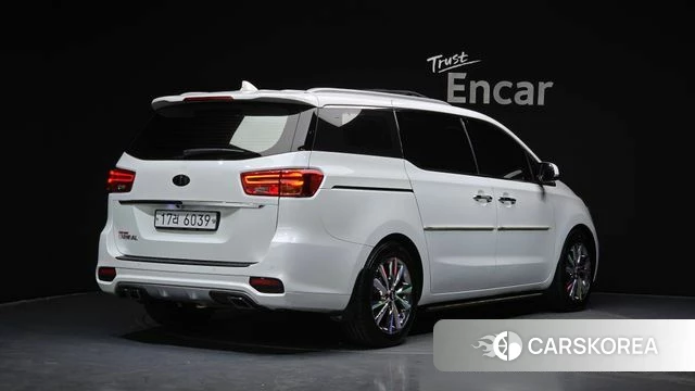 Kia The New Carnival id 3937072 из Кореи 12