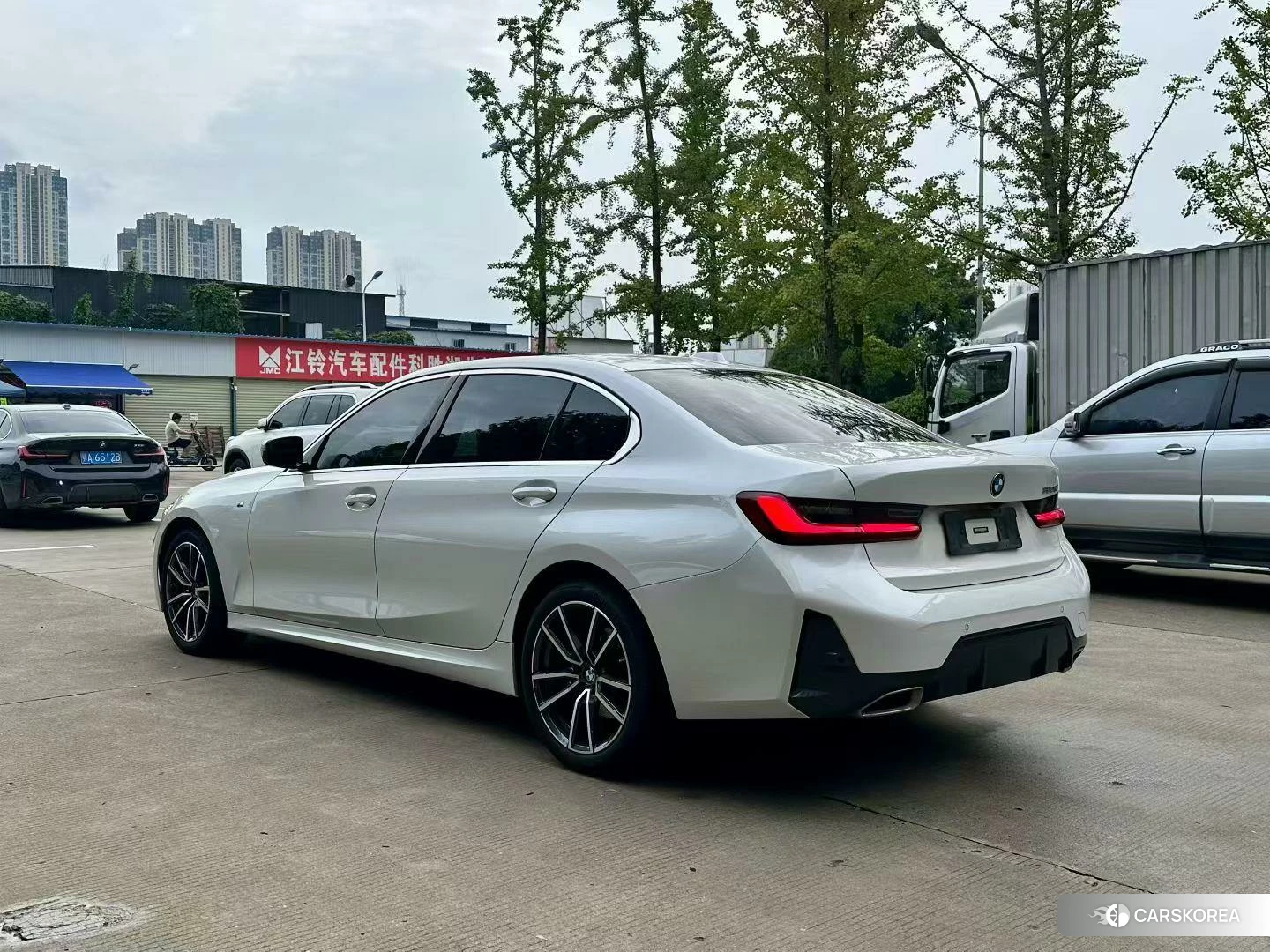 BMW 3 series 2022 Белый из Китая, фото 2