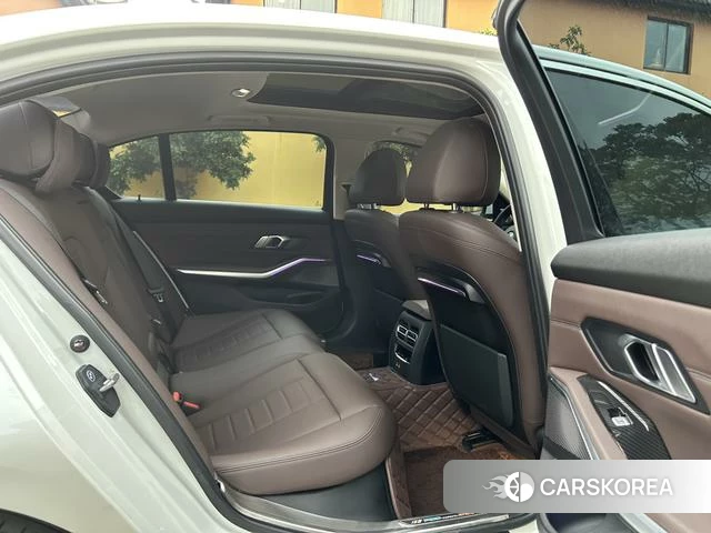 BMW 3 series id 4236774 из Китая 12