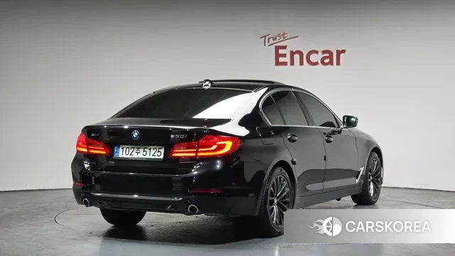 BMW 5 Series (G30) id 3772647 из Кореи 12