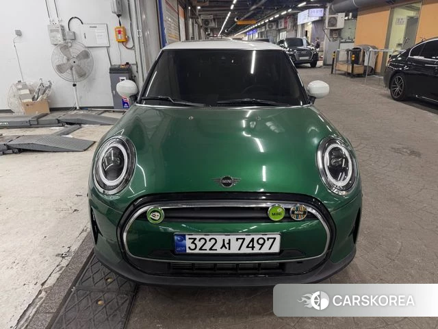 Mini Cooper 2023 Темно-зеленый из Кореи, фото 2