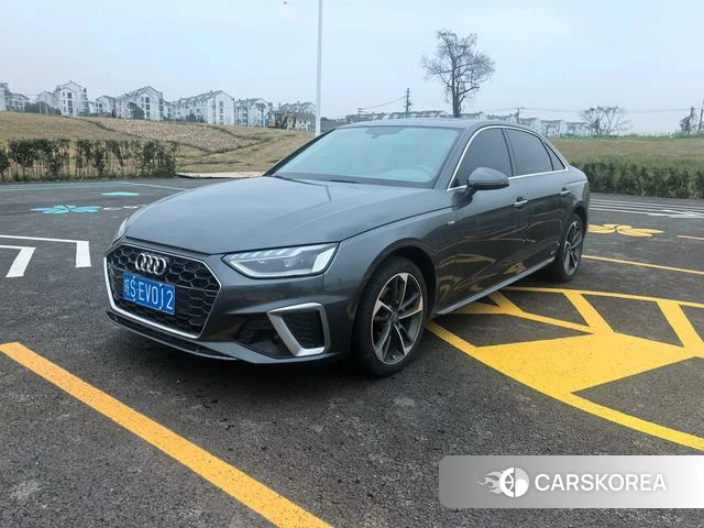 Audi A4L 2021 Темно-серый из Китая, фото 2