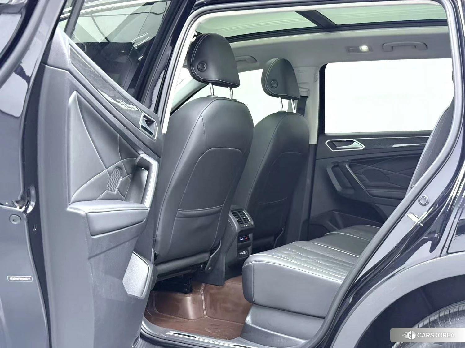 Volkswagen Tiguan L 2021 Черный из Китая, фото 2